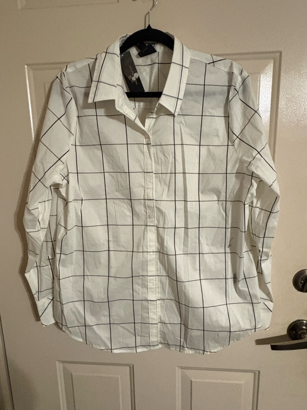 Worthington White Button-Up Shirt with Black Windowpane Grid